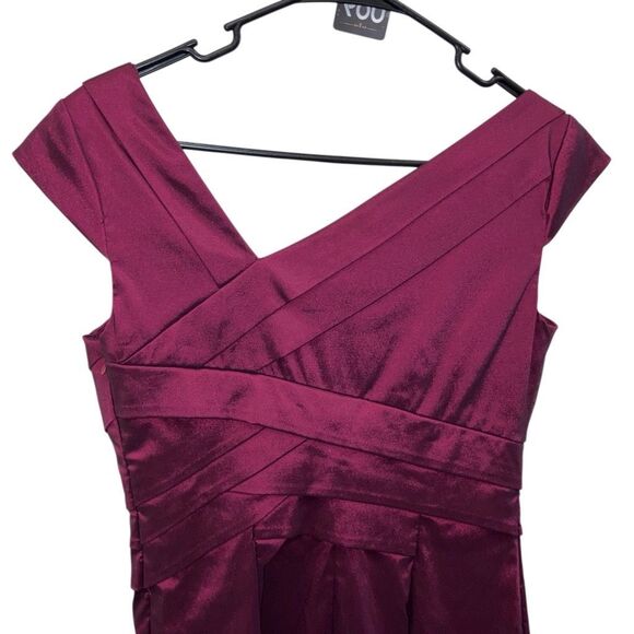Adrianna Papell Cross neck burgundy midi pencil dress size 6 party business form - Picture 3 of 9
